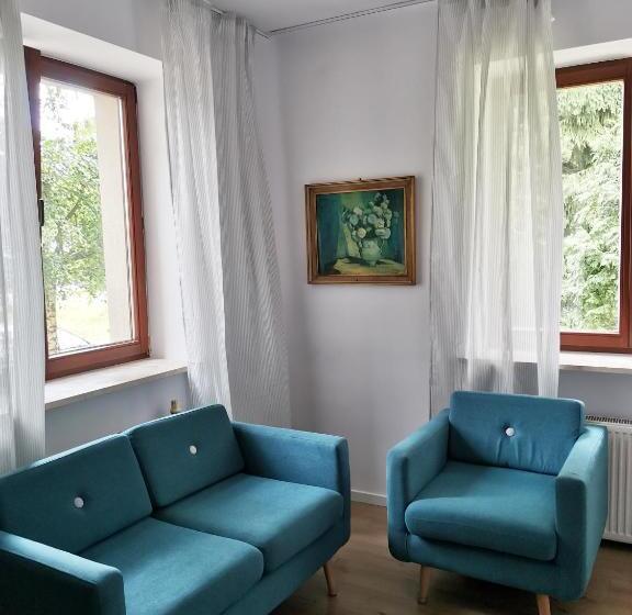 Номер Стандарт Трехместный, Ohotelik Pensjonat W Poniatowej