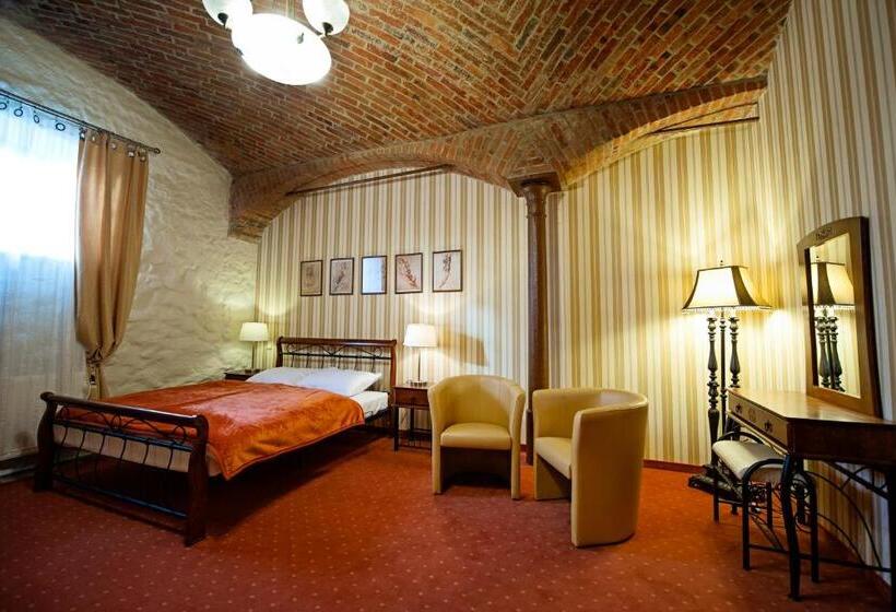 Номер Superior, żabi Dwór   Hotel   Restauracja   Spa