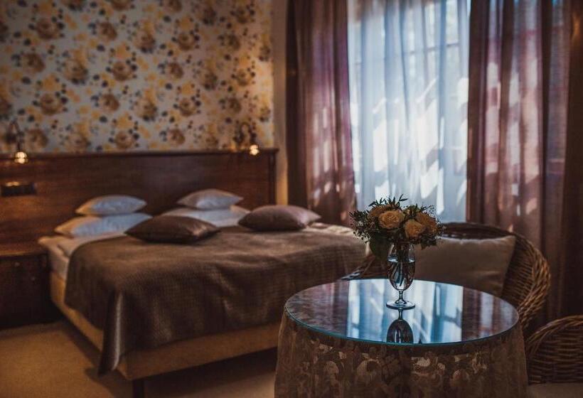 Номер Deluxe, żabi Dwór   Hotel   Restauracja   Spa