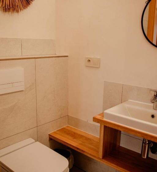 标准三人间, Kacze Bagno   Miejsce Inicjatyw Pozytywnych