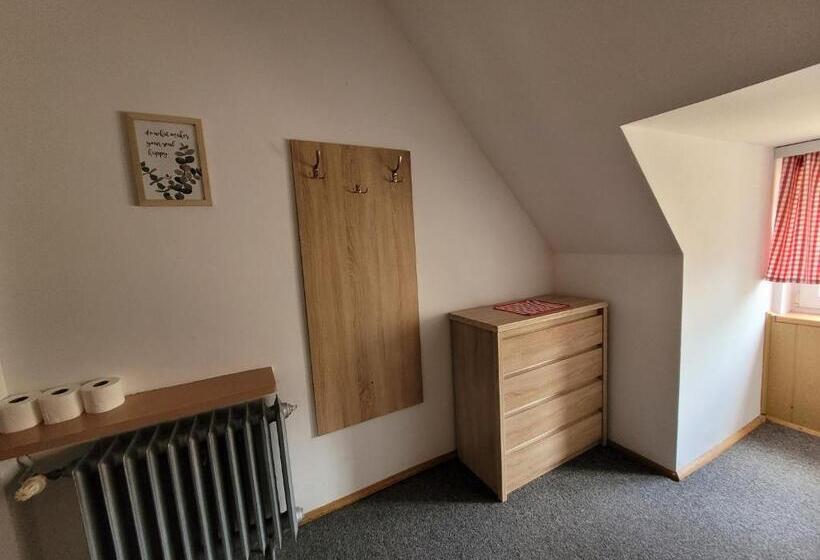 Quarto standart individual, Zajazd Meran