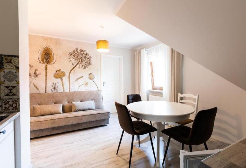 Люкс 2 Спальни, Apartementy   Weranda   Z Ogrodem W Centrum