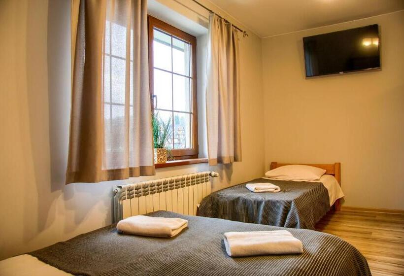 Семейный Номер Вид на Сад, Dw Pod Jaworami   Relaks W Spa   Jacuzzi, Sauna Na Wyłączność