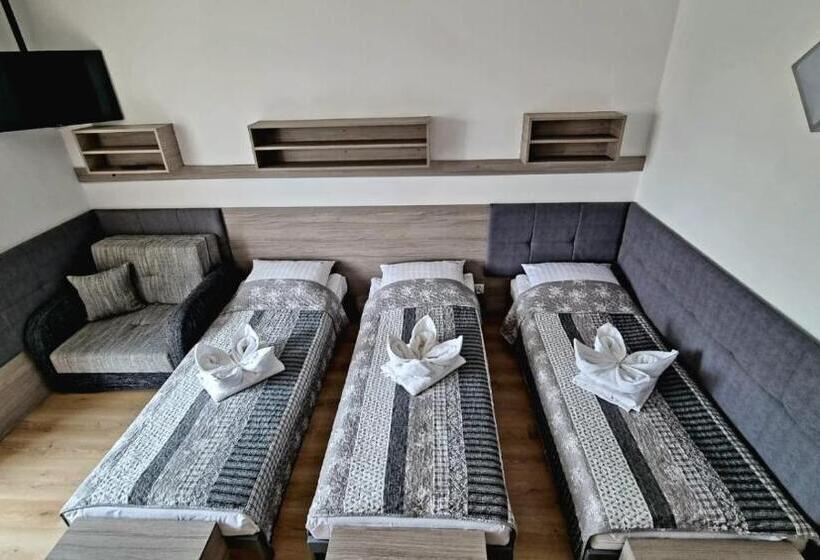 Четырехместный Номер Стандарт, Tasarz Spa Ośrodek Wczasowy