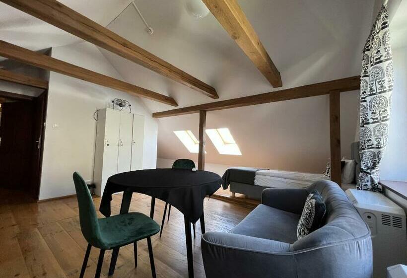 Трехместный Номер Комфорт, Hostel Folkier