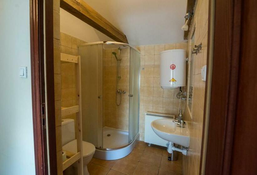Трехместный Номер Комфорт, Hostel Folkier
