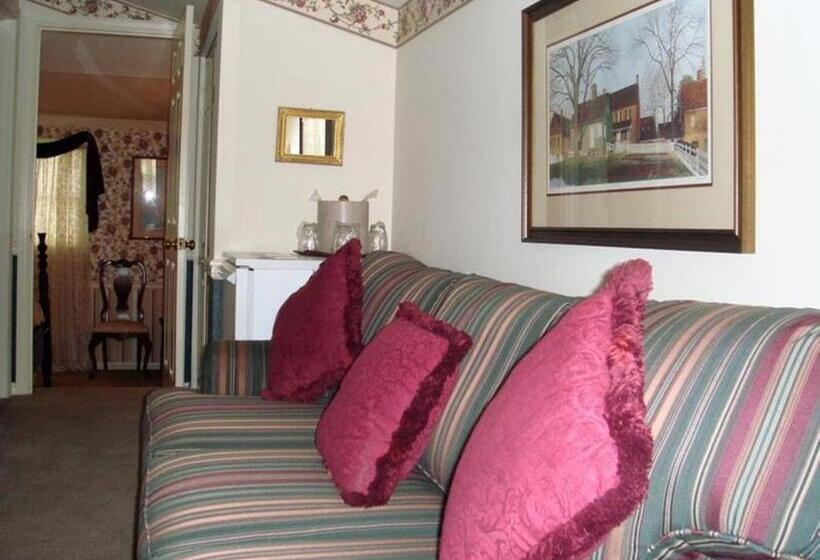 Полулюкс, Birdinhand Village Inn & Suites