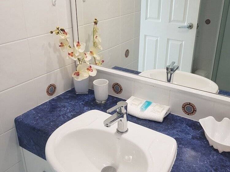 Апартаменты Deluxe 2 Спальни, Crystal Bay On The Broadwater