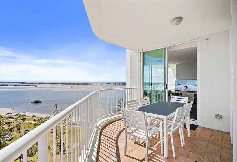 Апартаменты Deluxe 3 Спальни, Crystal Bay On The Broadwater