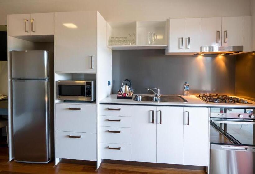 Апартаменты 1 Спальня, Essence Apartments Chermside