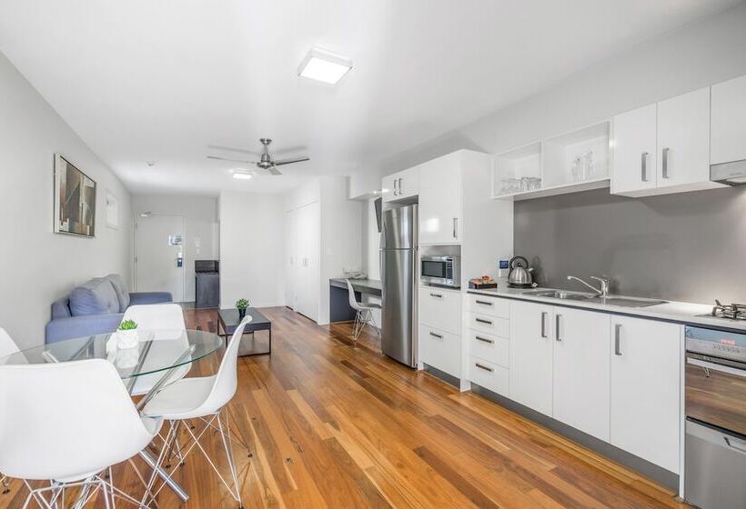 Люкс 2 Спальни, Essence Apartments Chermside