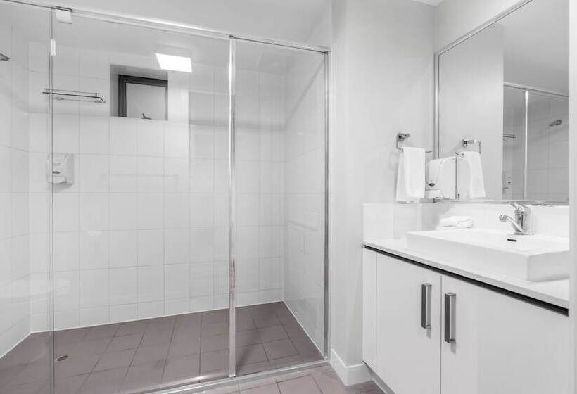 Апартаменты 1 Спальня, Essence Apartments Chermside