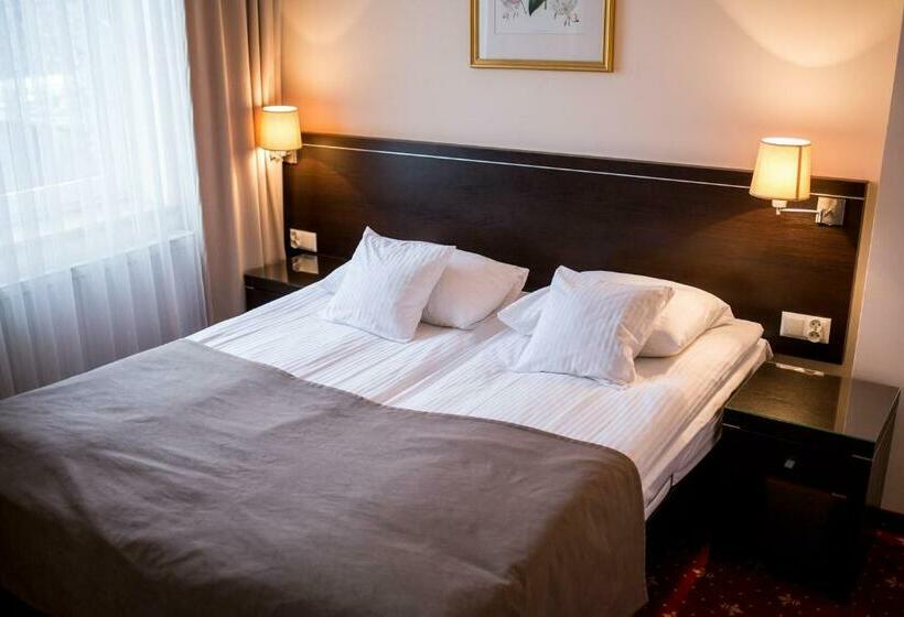 Номер Стандарт, Restauracja Hotel Vip