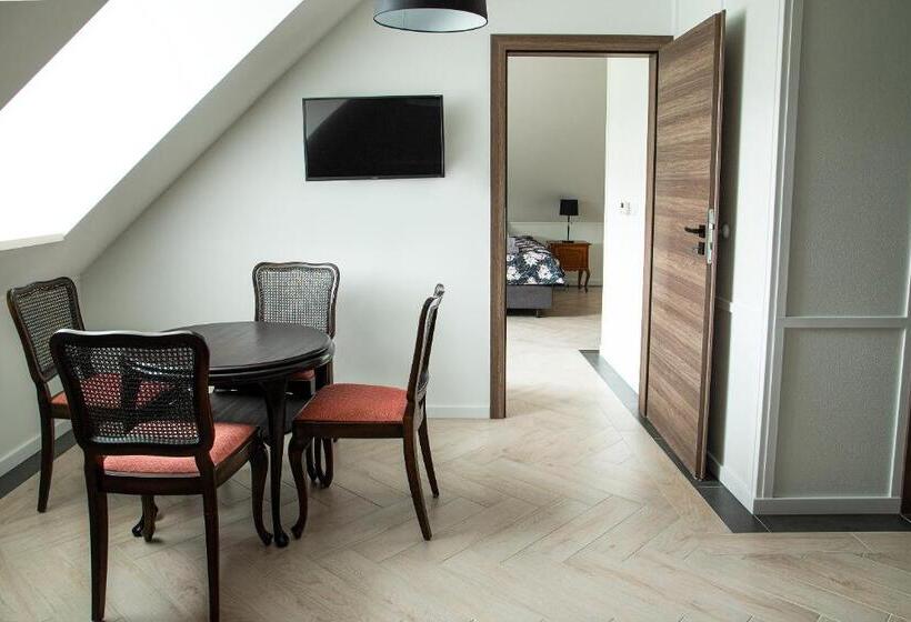 Люкс 2 Спальни, Czarna Dama Apartamenty