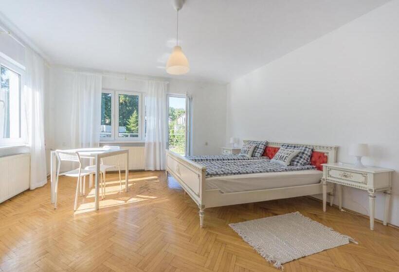 Xalet Superior 1 Dormitori, House Managers   Vintage Sopot