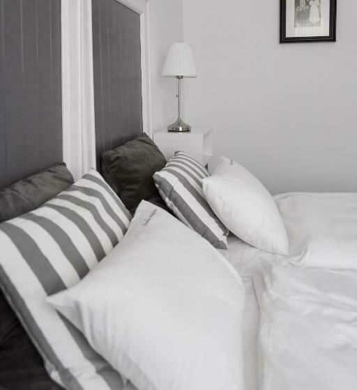 Номер Стандарт, Biała Wstążka B&b