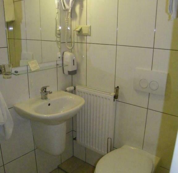 单人经济间, Restauracja Tawerna Gliwice