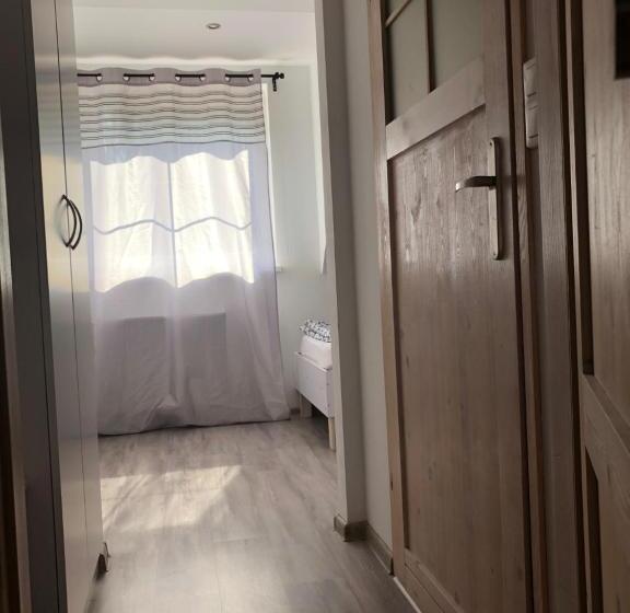 Номер Стандарт Индивидуальный, Hostel Przed świtem