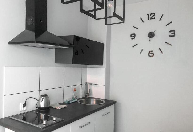 Апартаменты 2 Спальни, Hostel Przed świtem