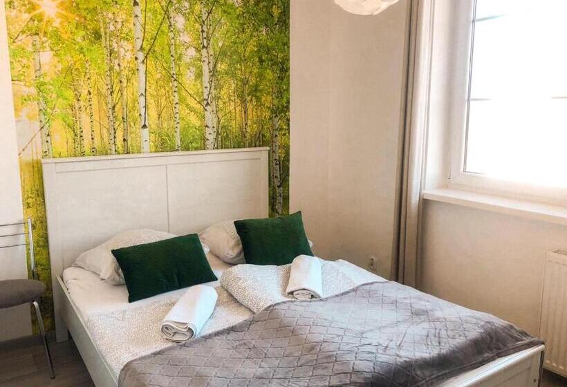 Апартаменты 2 Спальни, Hostel Przed świtem