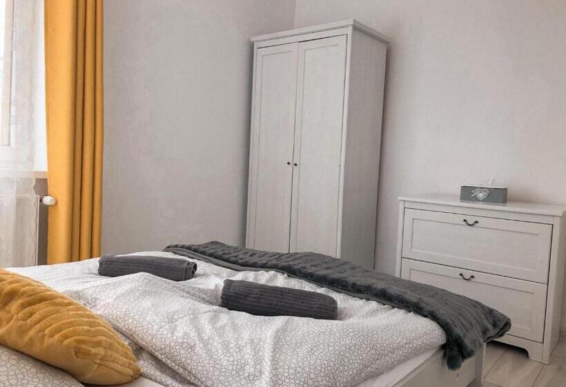 Апартаменты 1 Спальня, Hostel Przed świtem