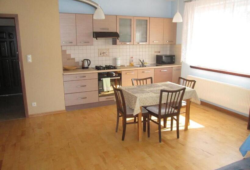 1 Bedroom Apartment Mountain View, Willawil