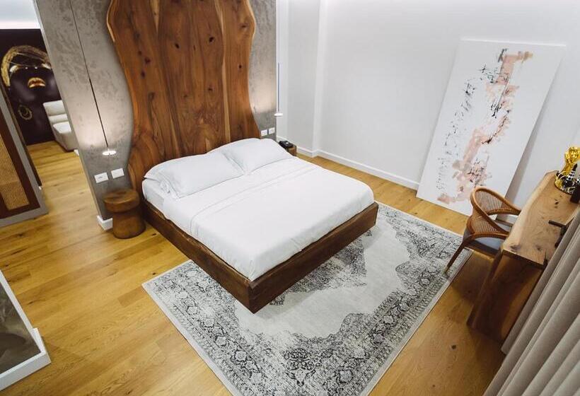 자쿠지 스위트, Le Fouquet Boutique