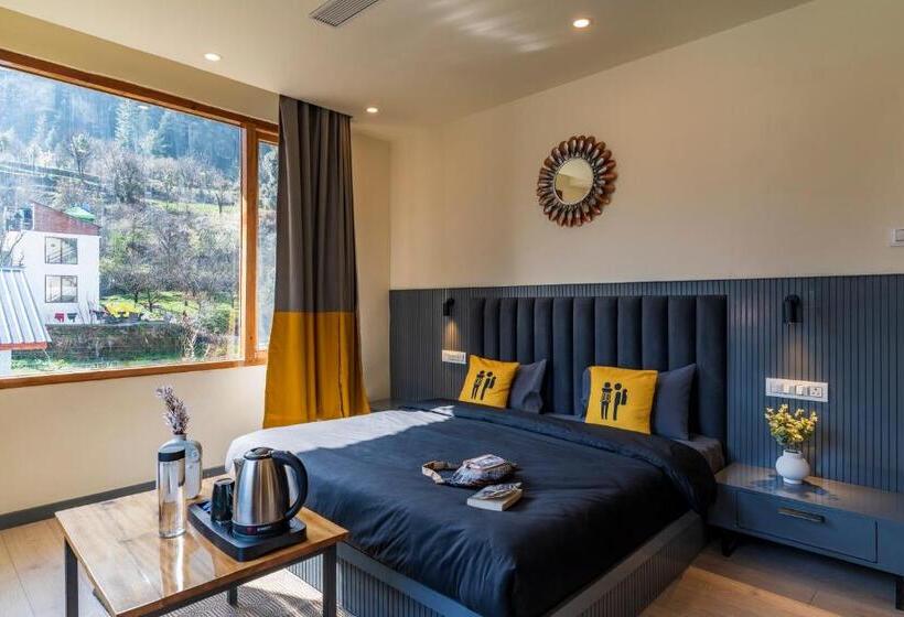 Номер Superior с Балконом, The Hosteller Kasol, Parvati Valley