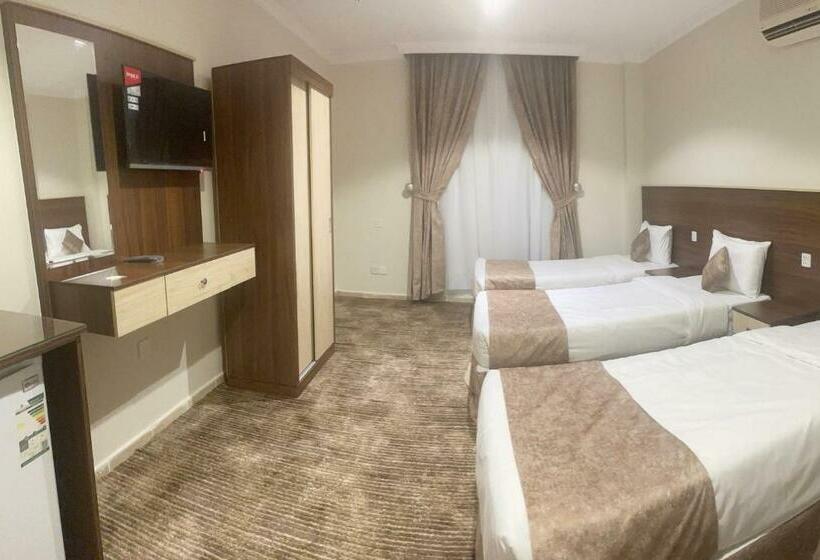 이코노이 4인룸, فندق سمى الخير