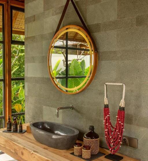 Люкс с Балконом, East Bali Volcano View Resort & Spa   Adults Only Area