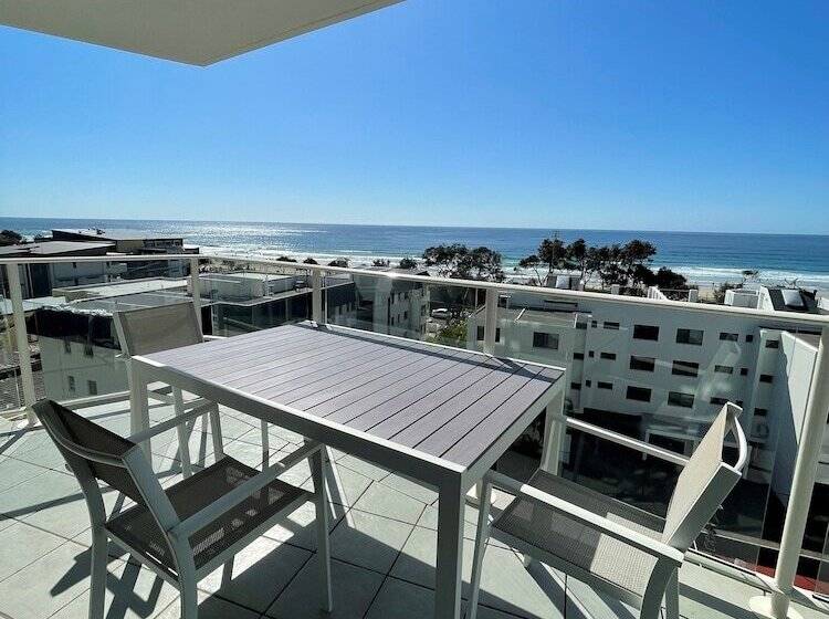 Superior 3-bedroom flat with sea view, Catalina Resort