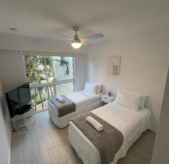 Апартаменты 2 Спальни, The Crest Apartments