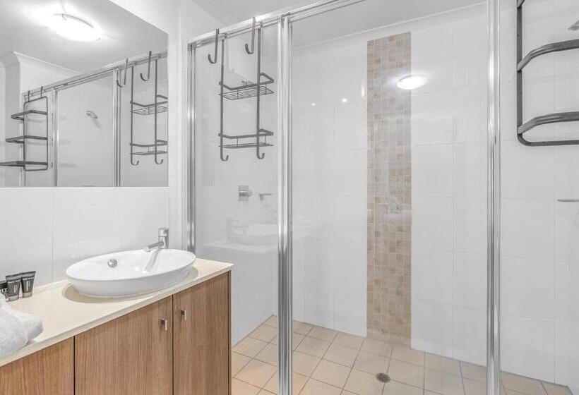 Апартаменты 1 Спальня, Elysium Apartments