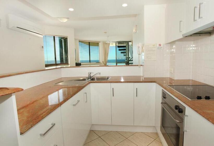 Апартаменты 2 Спальни Вид на Море, Malibu Apartments