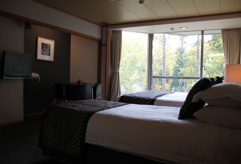 Номер Стандарт Трехместный, The Ridge Hotel & Apartments