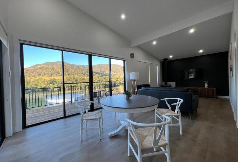 패밀리 스위트, Vineyard Stay At Mudgee