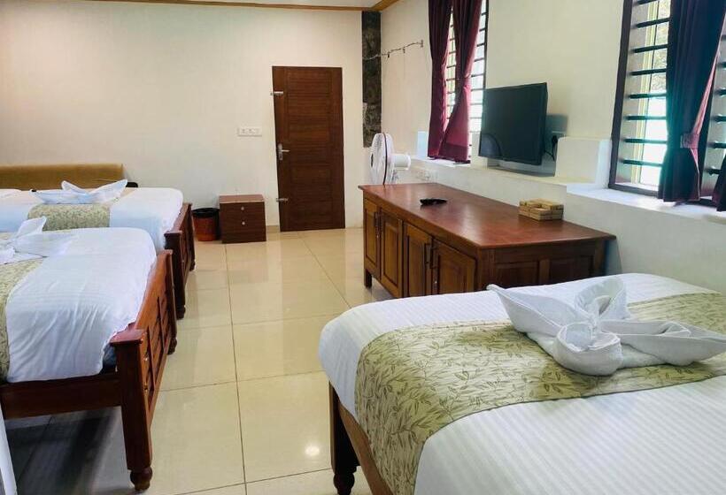 Номер Стандарт, Thottom Stays Munnar, Forest Bungalow