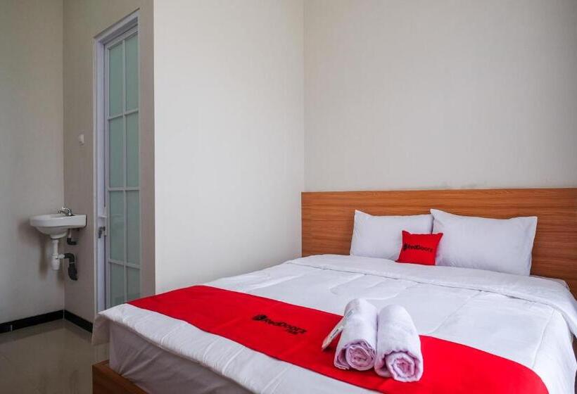 Номер Стандарт, Reddoorz Syariah Near Universitas Tidar Magelang
