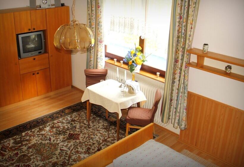 Номер Стандарт Трехместный, Casa Ema Austria