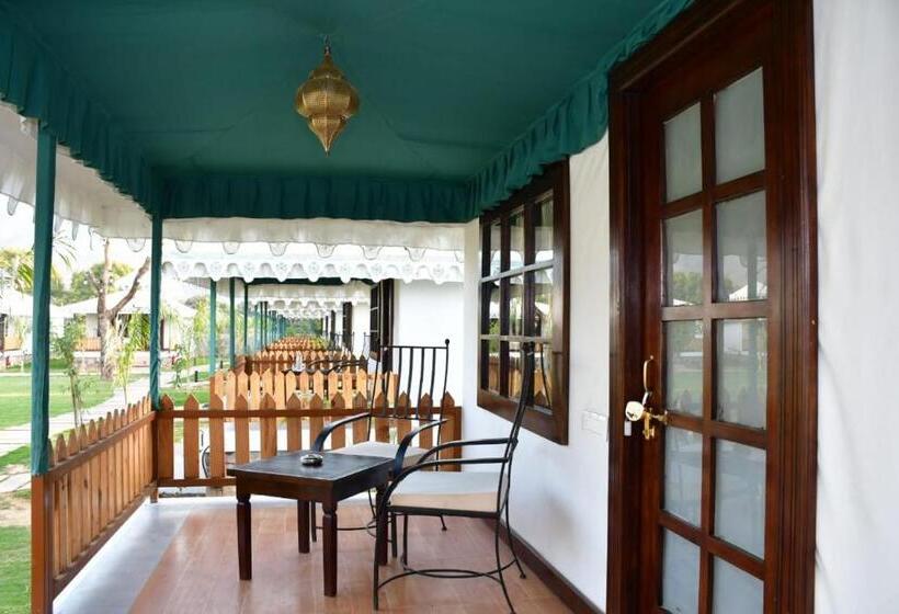 带大床的豪华间, Ananda Resort