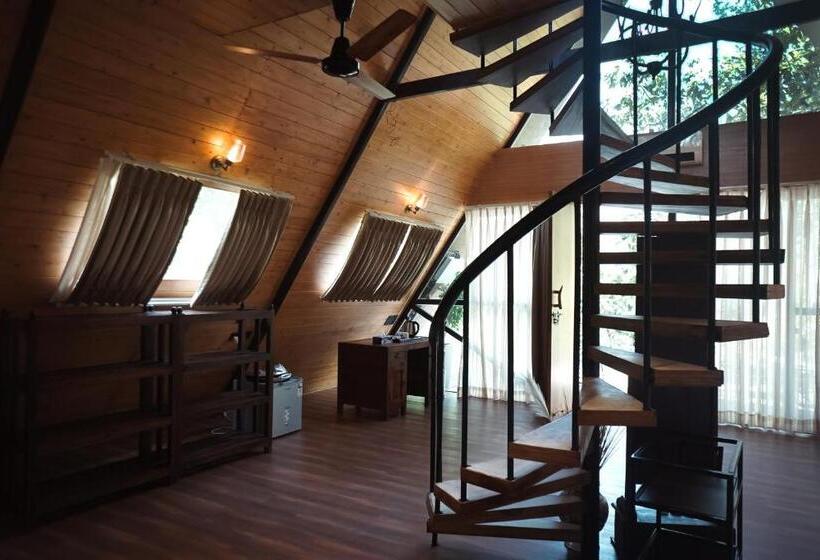 高级家庭房间, La Selva Resort, Pench National Park