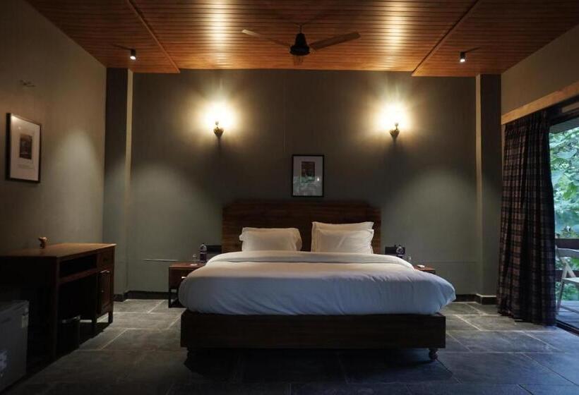 带阳台套房, La Selva Resort, Pench National Park
