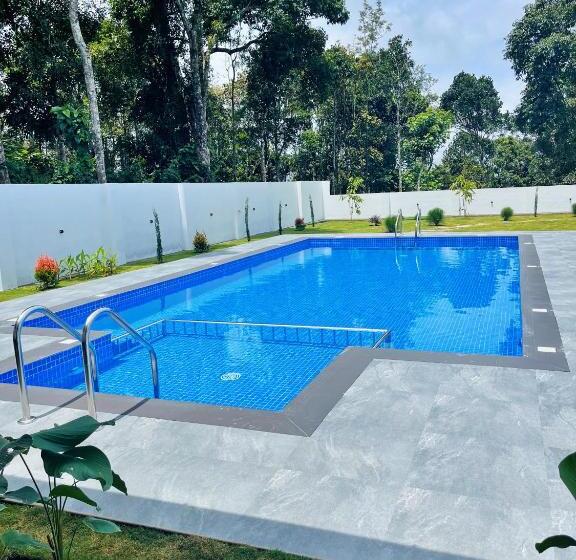 Номер Deluxe с Балконом, The Windy Mist Resort Munnar