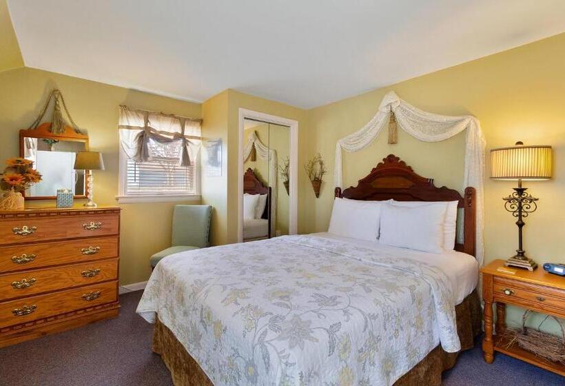 Дом 2 Спальни, After Eight Bed And Breakfast