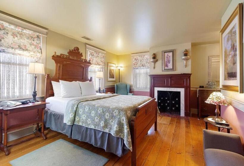 Номер Deluxe с Гидромассажем, After Eight Bed And Breakfast