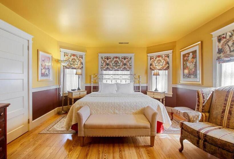Номер Классика Кровать Кинг, After Eight Bed And Breakfast
