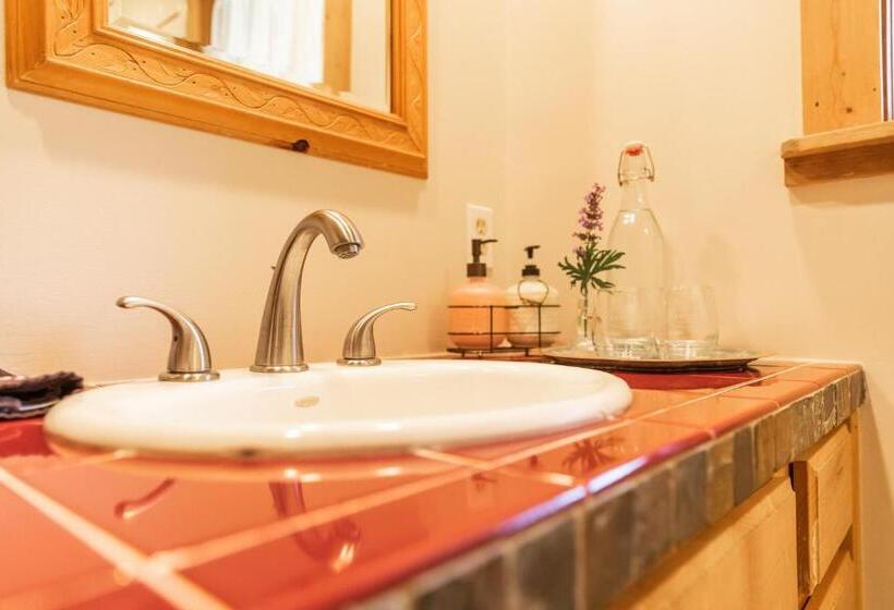 Стандартный Номер Кровать Кинг, Bentwood Inn