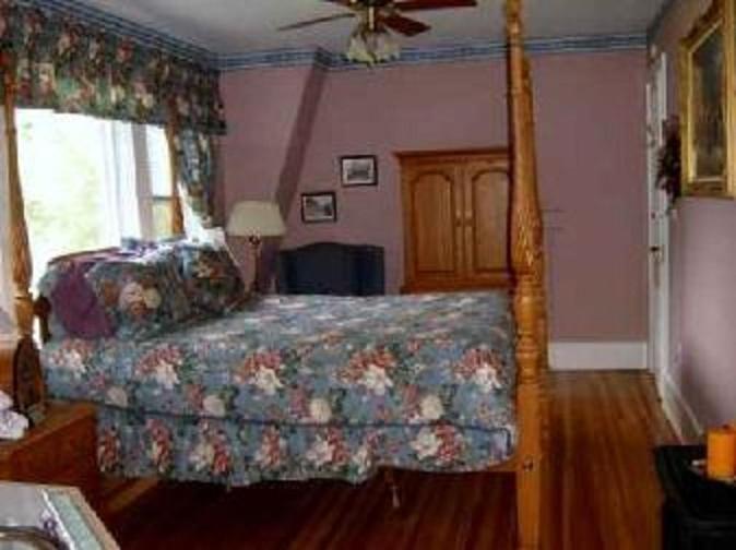 디럭스 자쿠지룸, Brookview Manor Inn