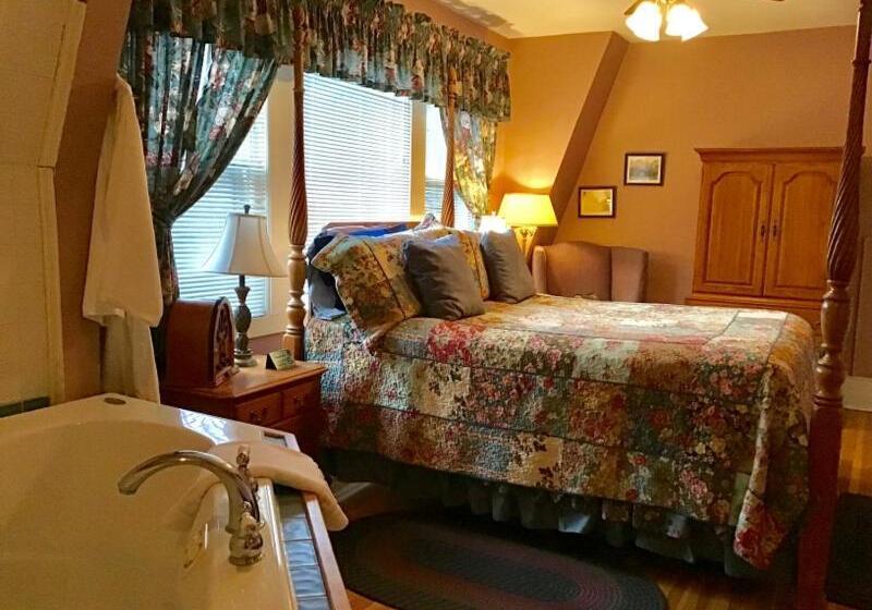 디럭스 자쿠지룸, Brookview Manor Inn