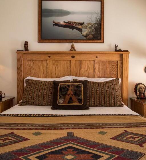 Номер Стандарт с Балконом, Inn At Wawanissee Point